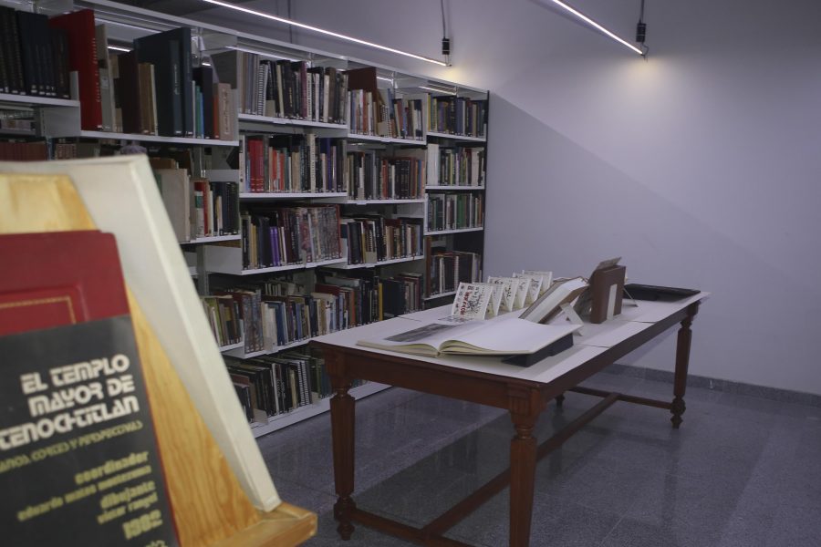 Biblioteca Dr. Enrique Florescano