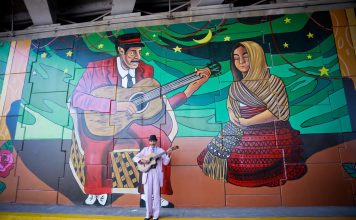Un adiós a “El Caballero”, el músico bohemio de Ocotlán El Caballero en mural en Ocotlán