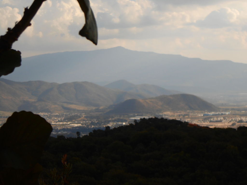 Cerro Viejo visto desde La Primavera. Fotografía: Roberth Miranda, para Wikipedia