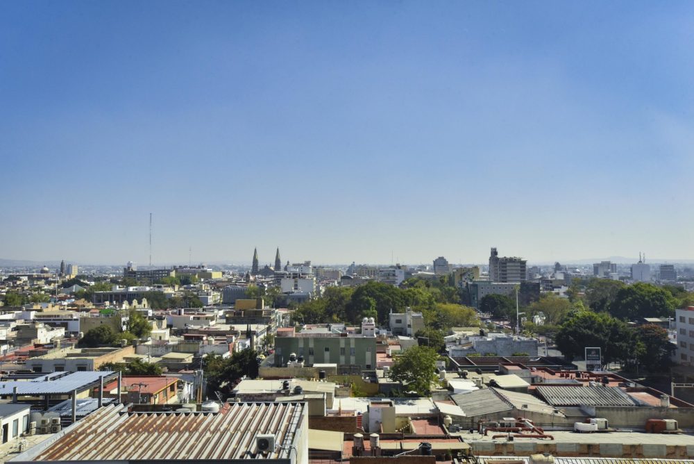 Pocas áreas verdes en Guadalajara vistas desde el Edificio de Rectoría de la UdeG