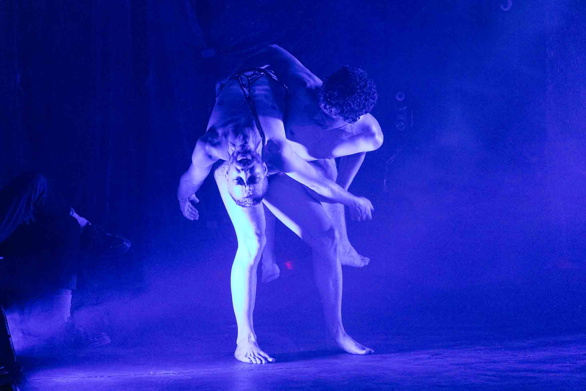 Ritual para descomponerse (y volver a mirar)